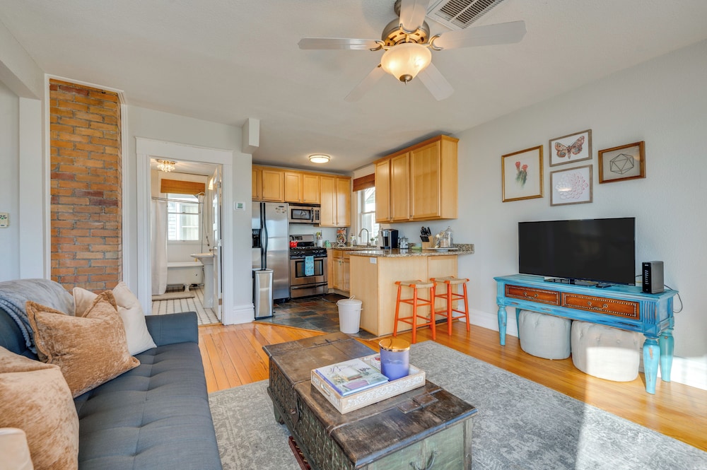 1 Mi to CU Boulder: Condo Near Pearl Street!