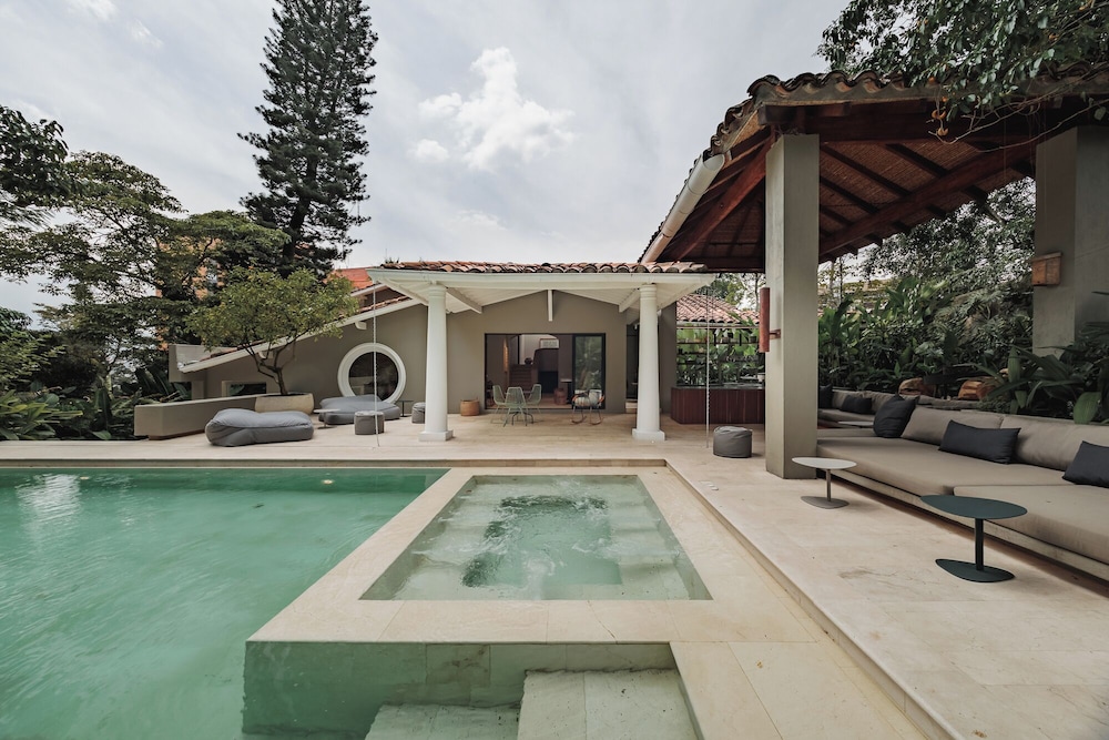 EP Casa Uribe Architecture Art & Nature