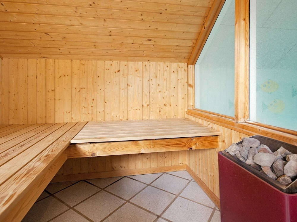 12 Person Holiday Home in Blavand view 4