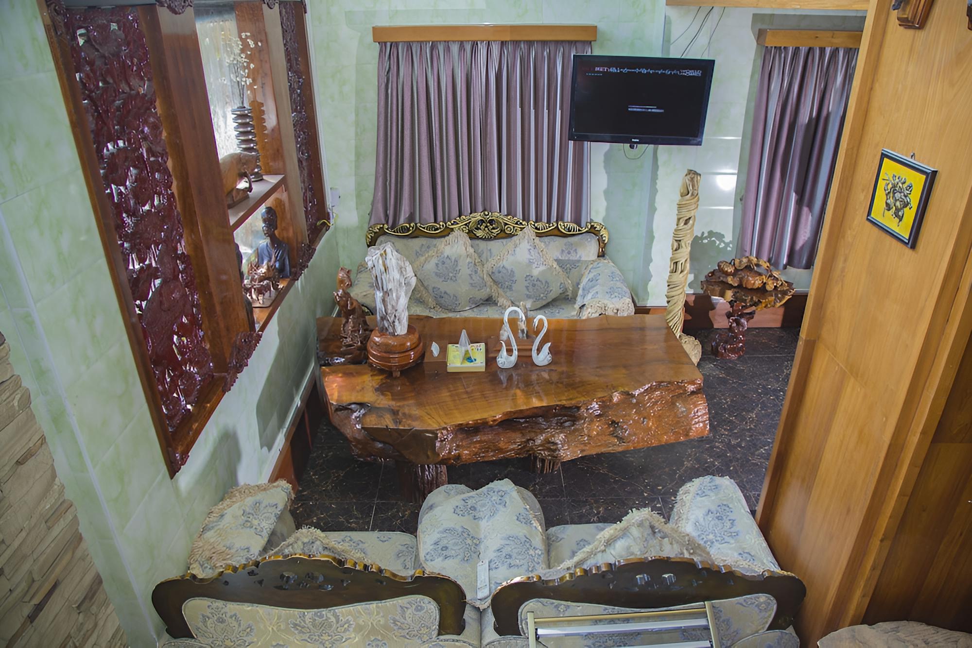 Ye Myanmar Hotel