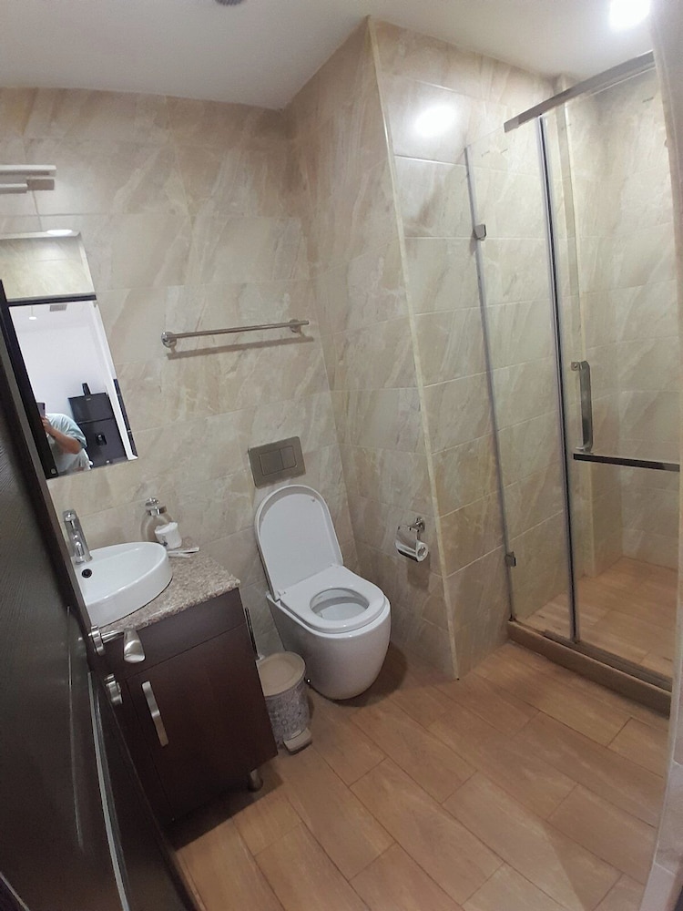 1bdr luxury apartment
