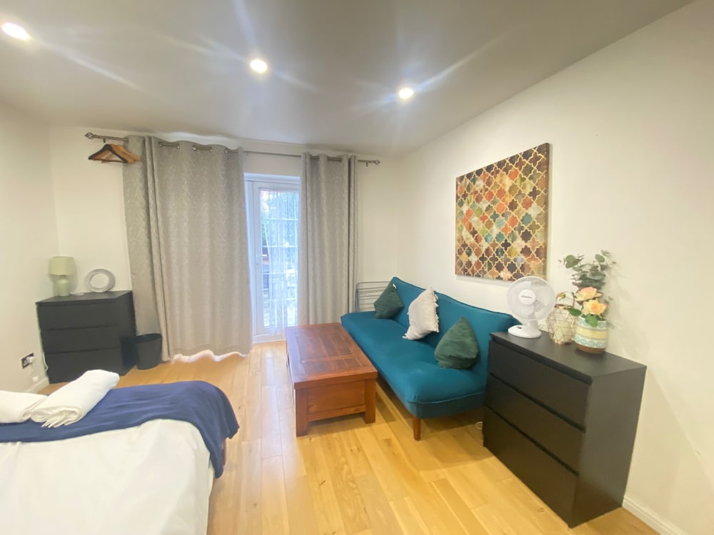 Luxurious London 5 Bedroom House