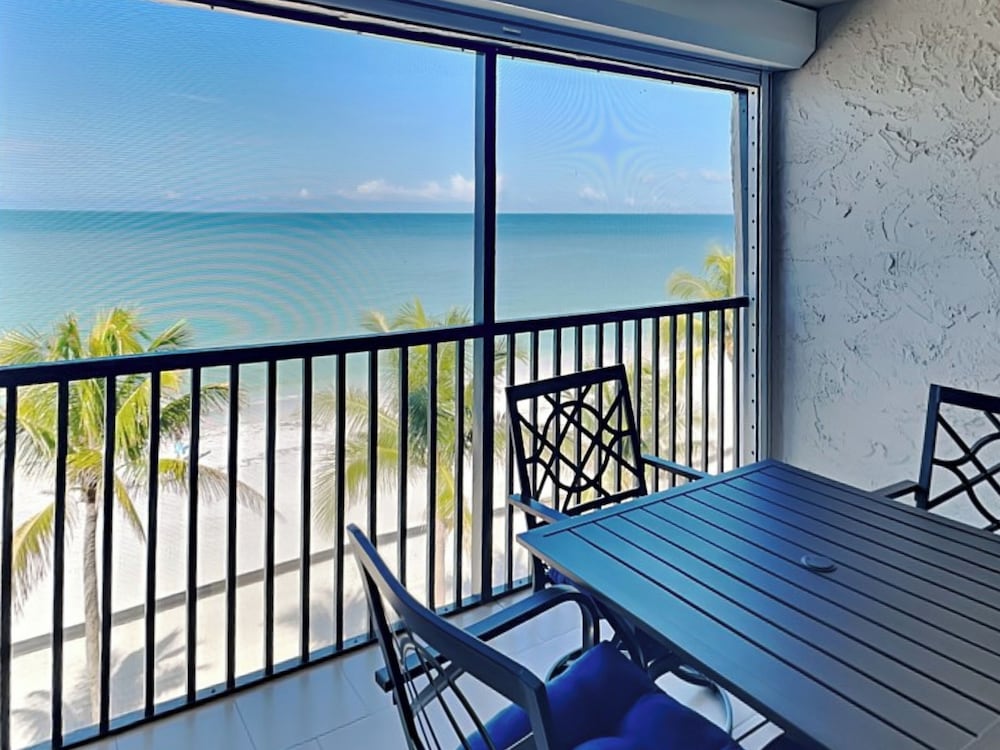 Seaside 5 by Distinctive Beach Rentals