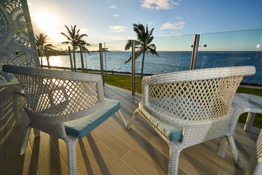 Balcony & Terrace