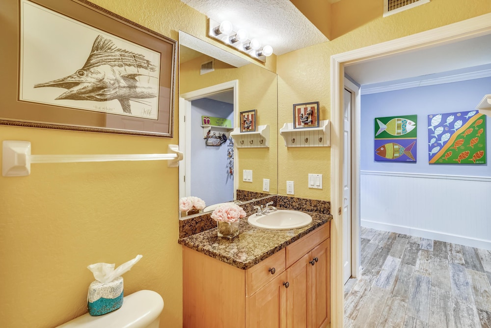 Oceanside 302