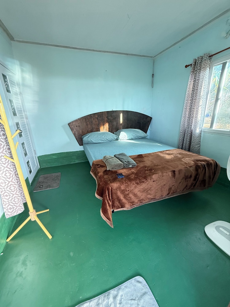 Baan Plai Laem Homestay