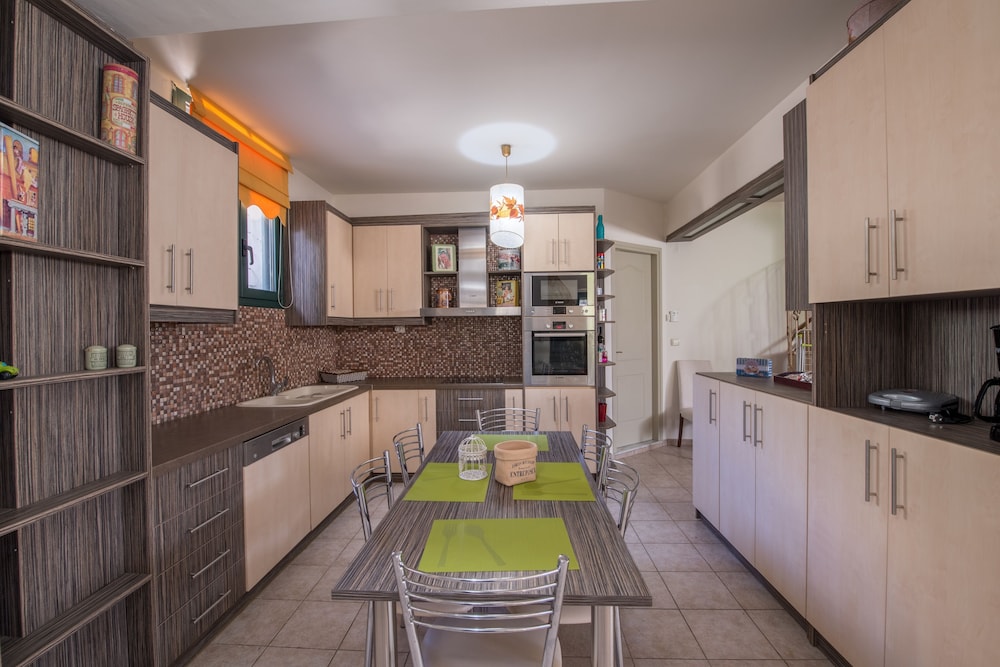 Ioanna's Residence