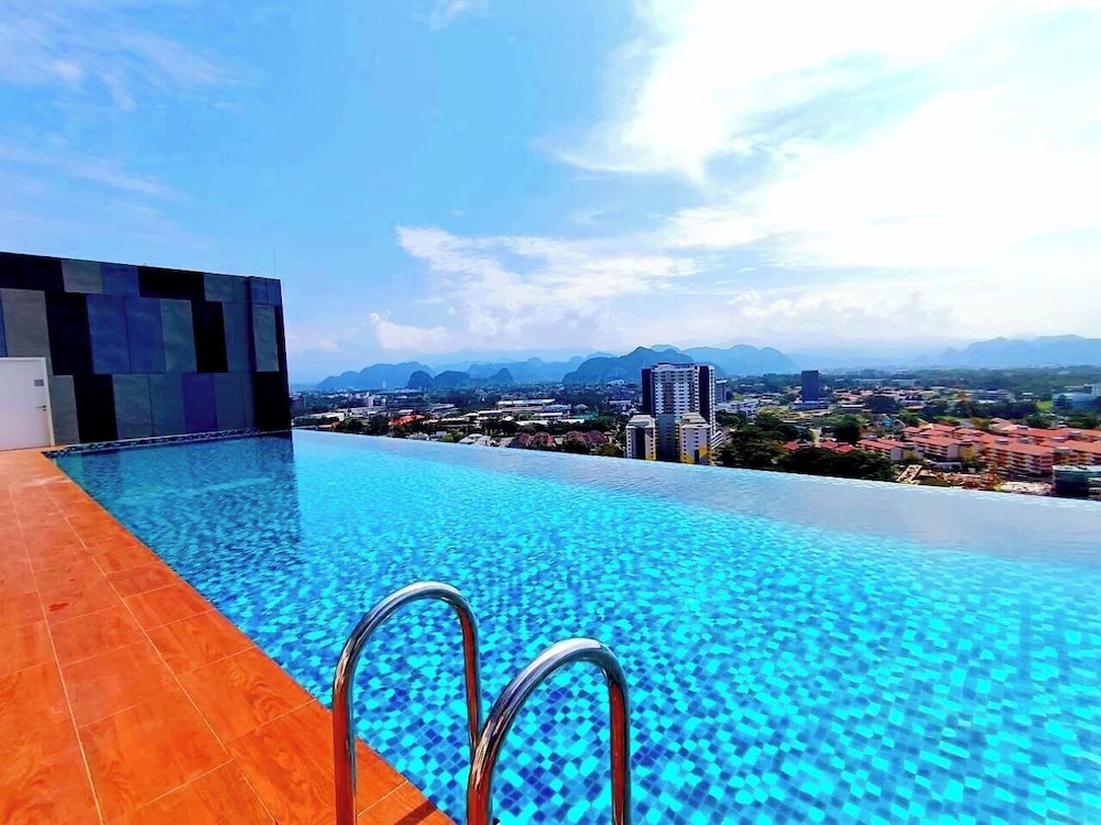 The Horizon Ipoh Dual L13A by Grab A Stay
