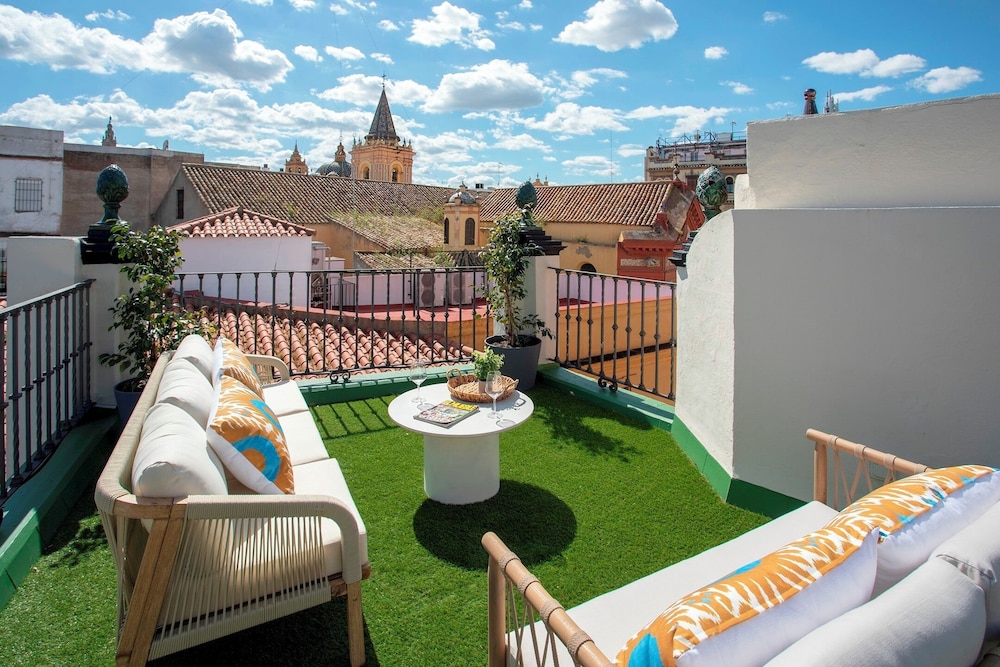 Sevillian House With Terrace. Augusto Plasencia
