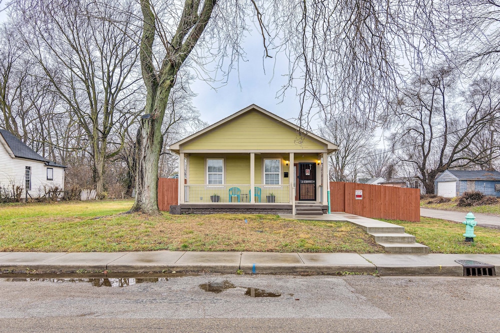 Indianapolis Home w/ Fire Pit: 3 Mi to Downtown! view 3