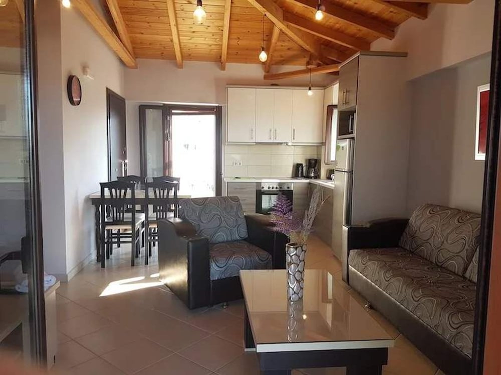 Villa Orestis - Stoupa Seaview Getaway
