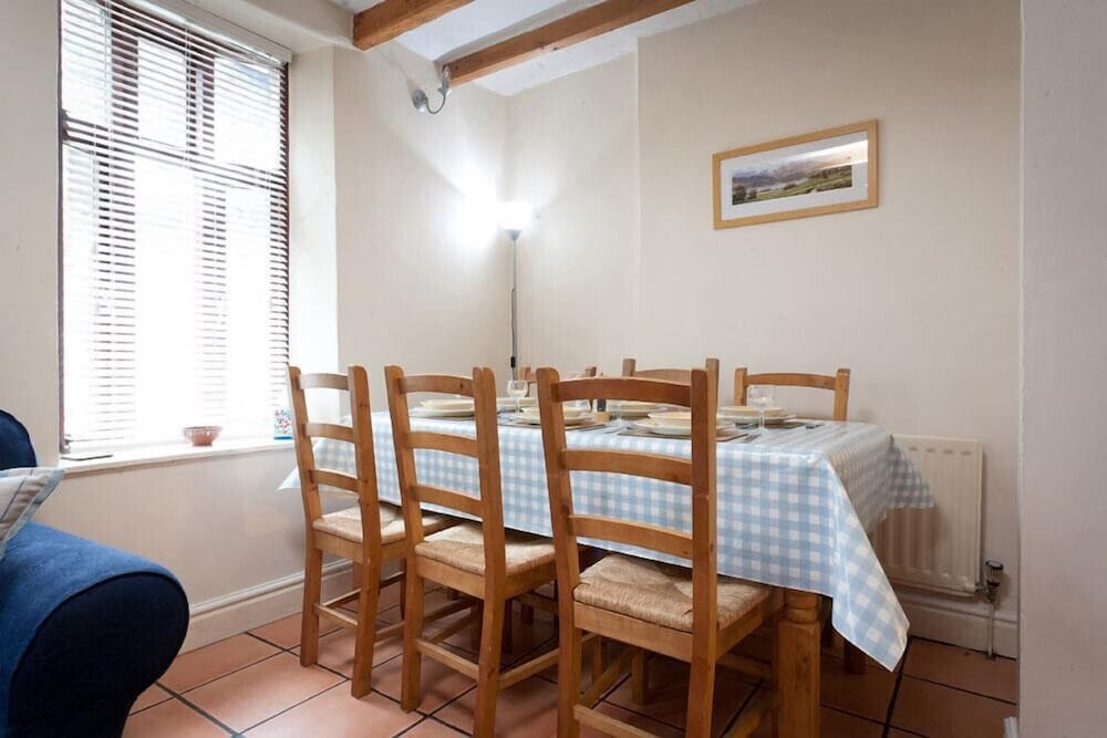 Honeysuckle Cottage