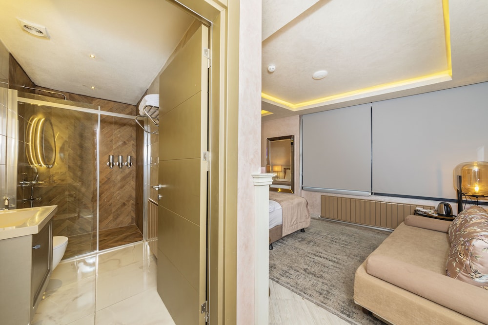 Ayramin Deluxe Hotel - Image 95