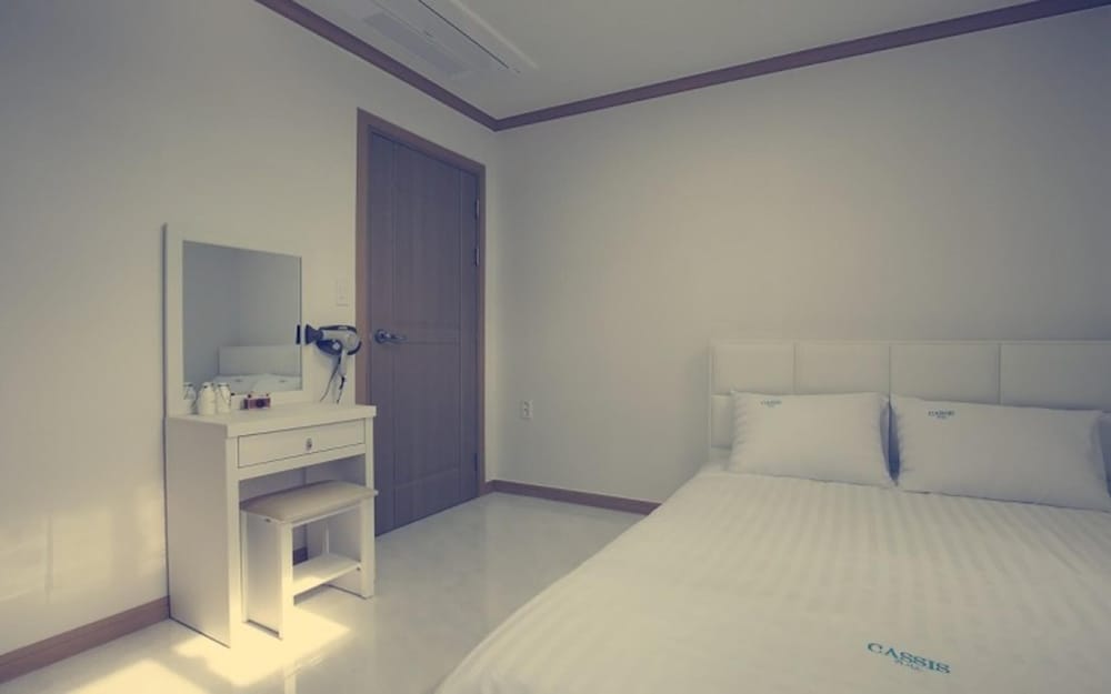 Pohang Cassis Pool Villa