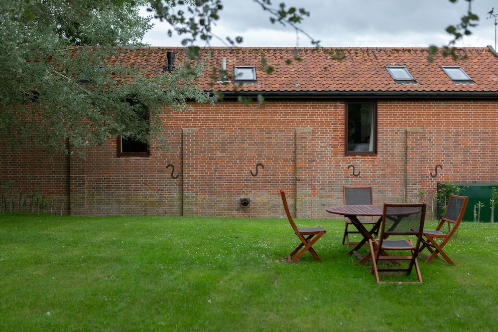 The Cart Lodge at Grove Barn
