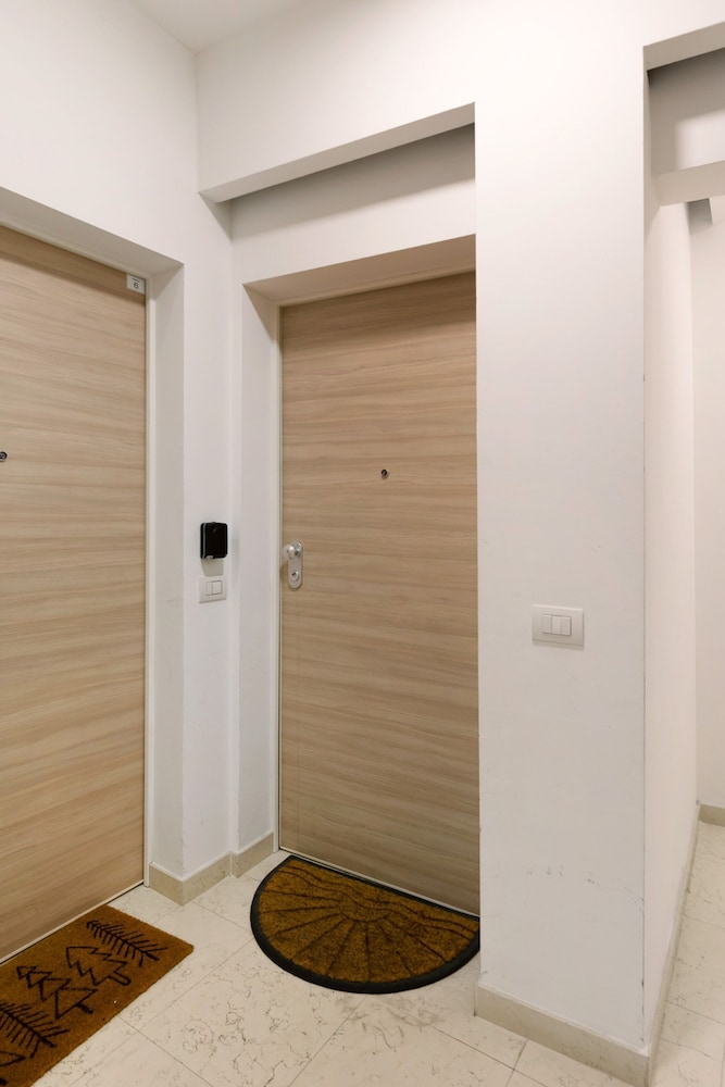 Caldarese Apartment With Balcony by Wonderful Italy