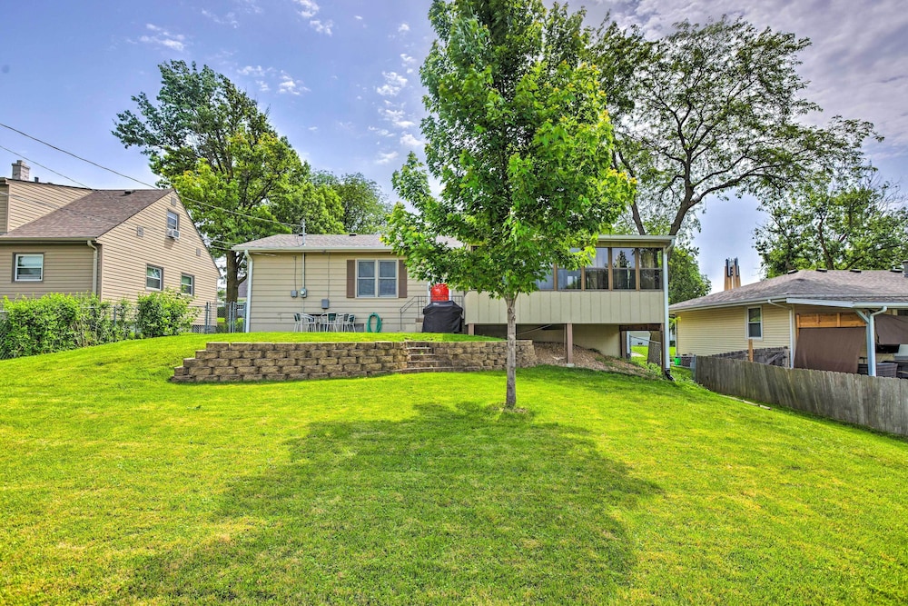 Family-friendly Omaha Home ~ 5 Mi to Dtwn! view 5