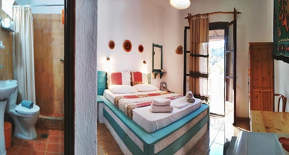 Spiros rooms