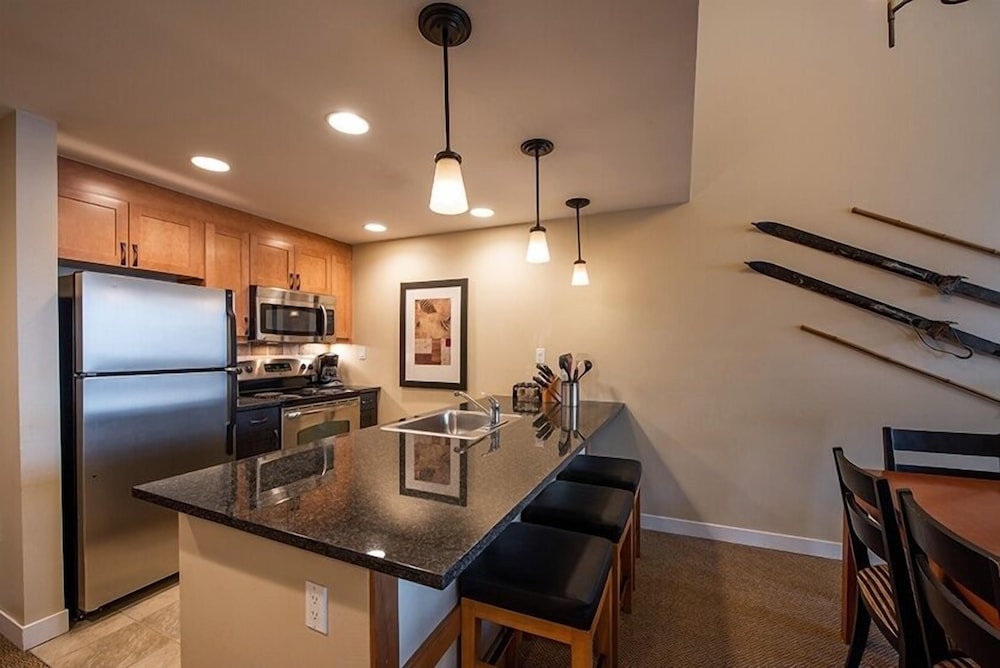 Fraser Crossing/Founders Pointe, Condo 2 bedroom w/ Gondola Access (Value Rated Condo 3402) - Property Image 60