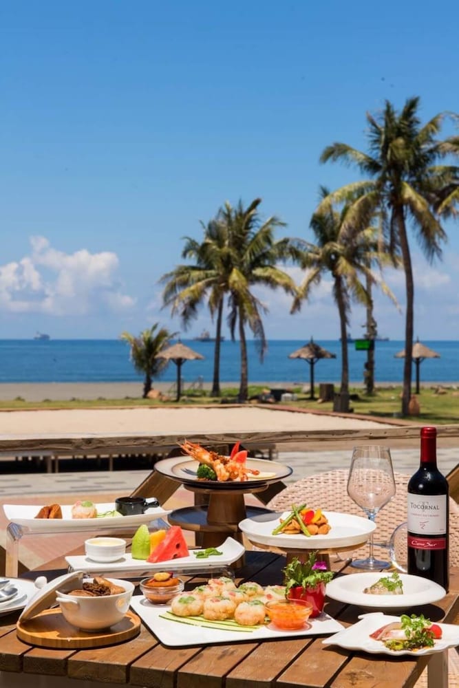 Sizihwan Sunset Beach Resort