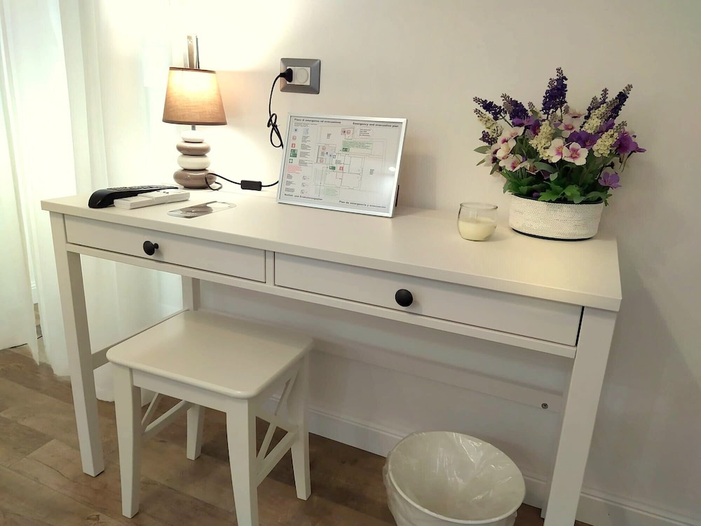 Garden House - Luxury Guest House