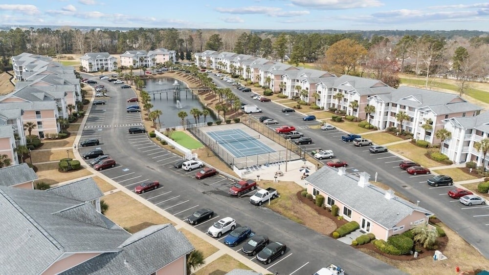Waterway Village 27f 2 Bedroom Condo