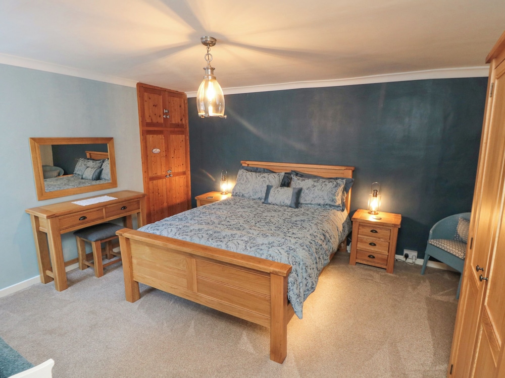 3 Anchor Cottage