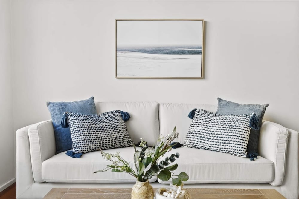 Beautiful Bondi 1-bed Apartment Meters From Beach