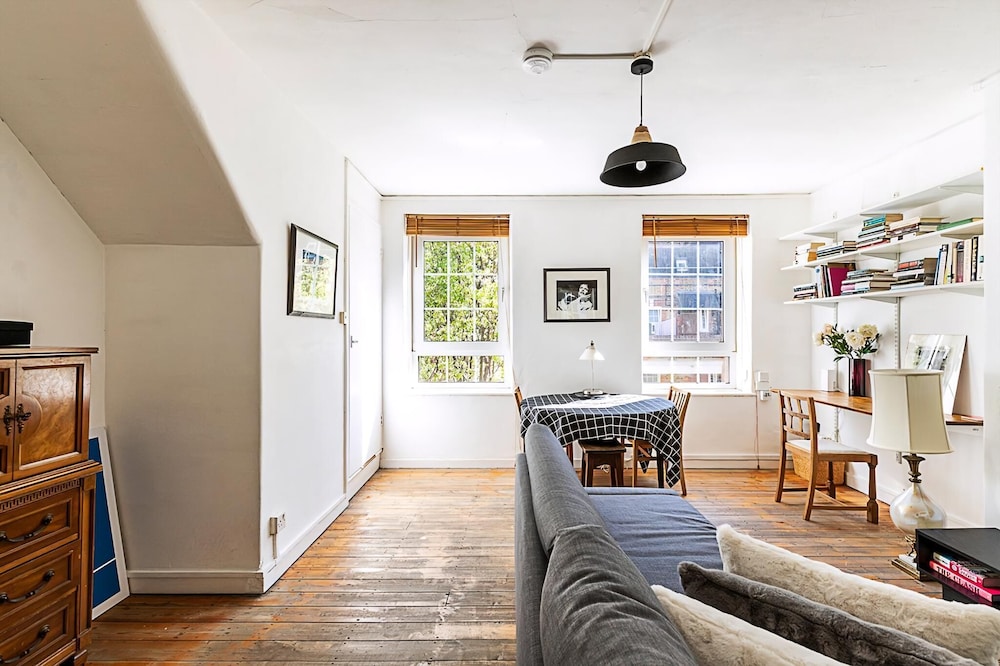 Sich - Warm & Inviting Flat by Liverpool Street