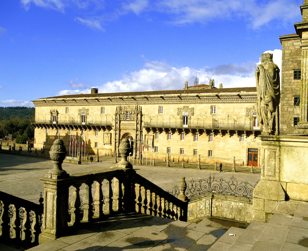 Hotel Parador de Santiago de Compostela - Image 1
