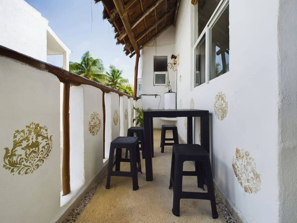 Stylish 1BR Apartment With Private Terrace in Playa del Carmen