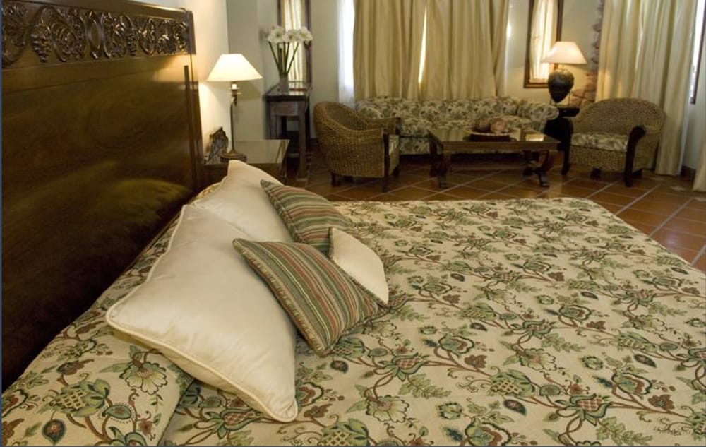La Casa De La Bodega - Wine Boutique Hotel