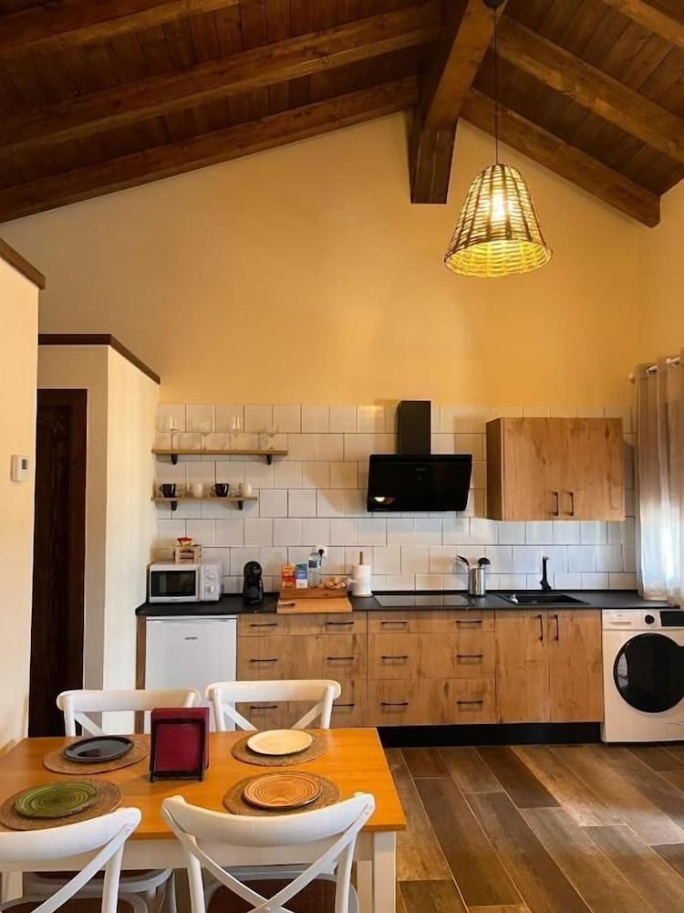 CASAS DEL BARRANCO DE LA HOZ