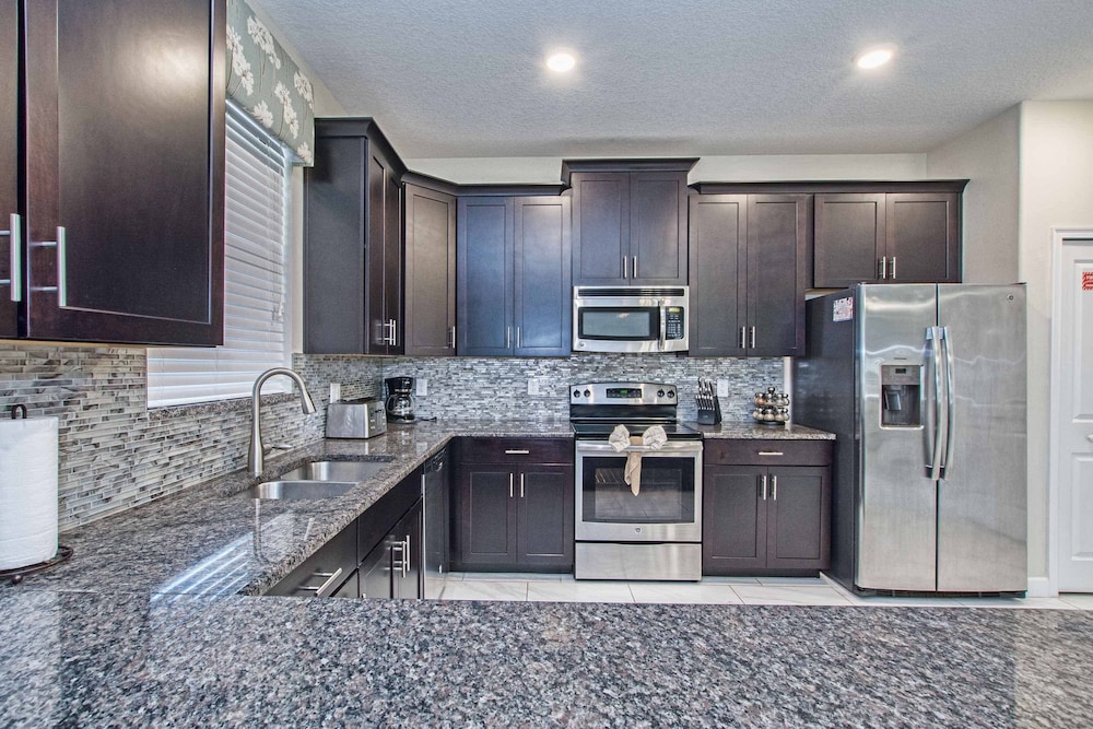 Beautiful Home With Private Pool in Champions Gate