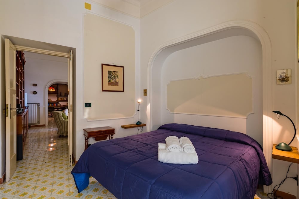 Villa Paola - Hidden Panoramic Garden and Terraces