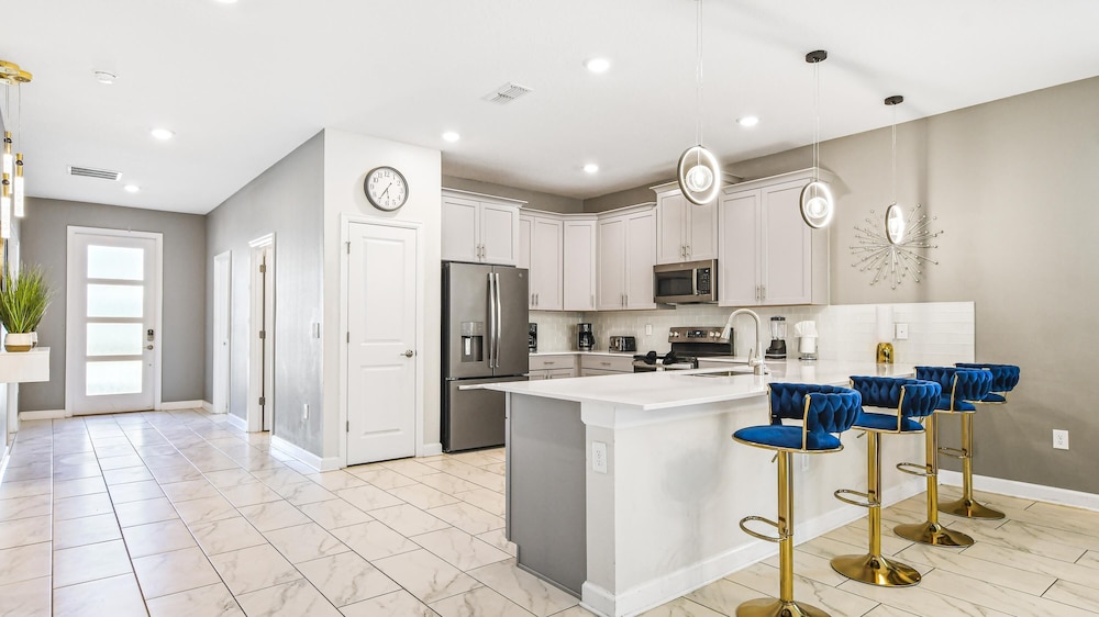 Storey Lake 9BR Villa Pool spa Disney World