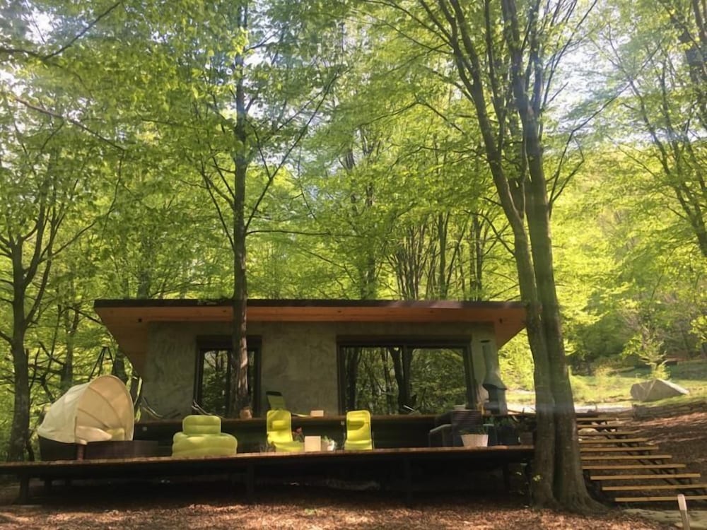 Luxury Lake House & Glamping