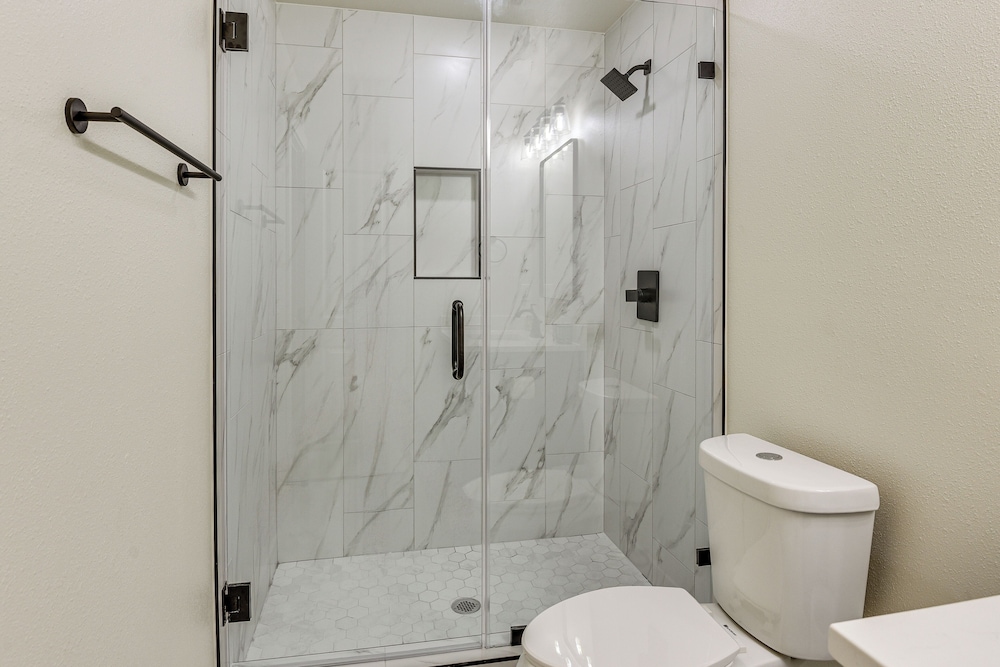 12 Mi to BOK Center: Pet-friendly Home w/ Yard!