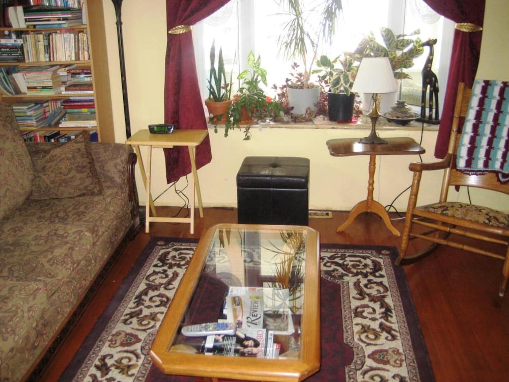 Phoenix House B&B