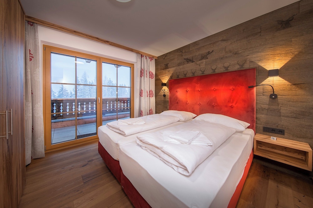 Chalet With Shared Swimming Pool