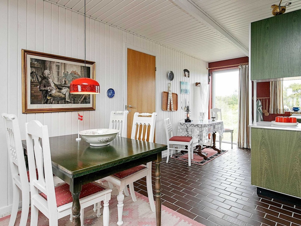 Chic Holiday Home in Hvide Sande near Sea view 2