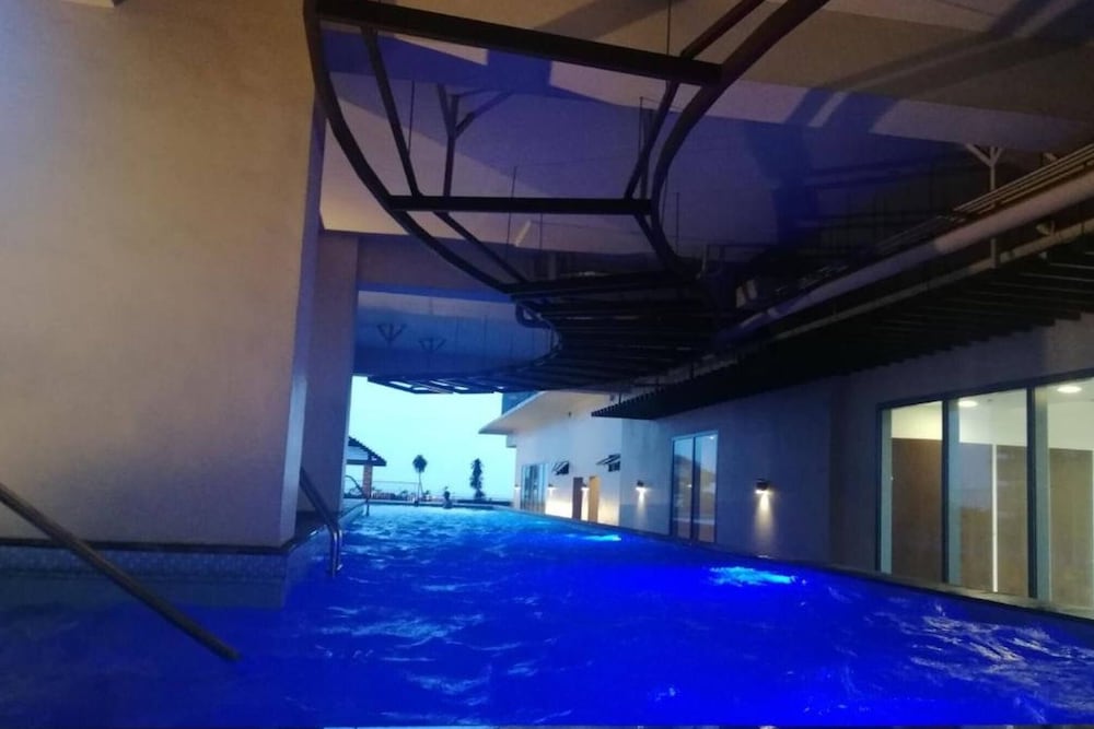Grand Riviera Condotel Near St Lukes Medical Center