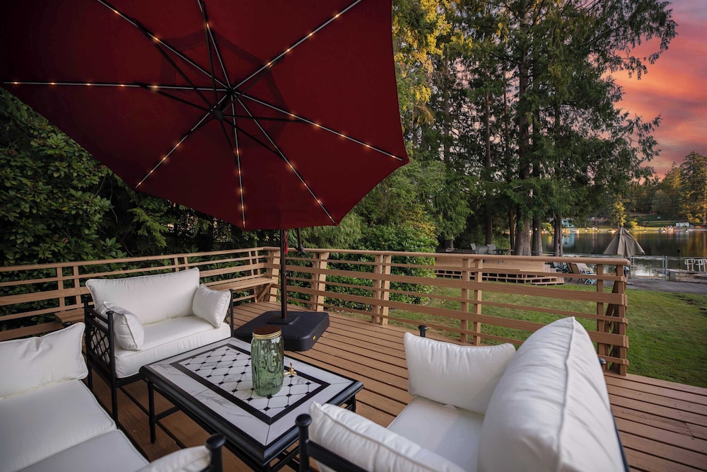 @ Marbella Lane - Hidden Gem on Scenic Shady Lake