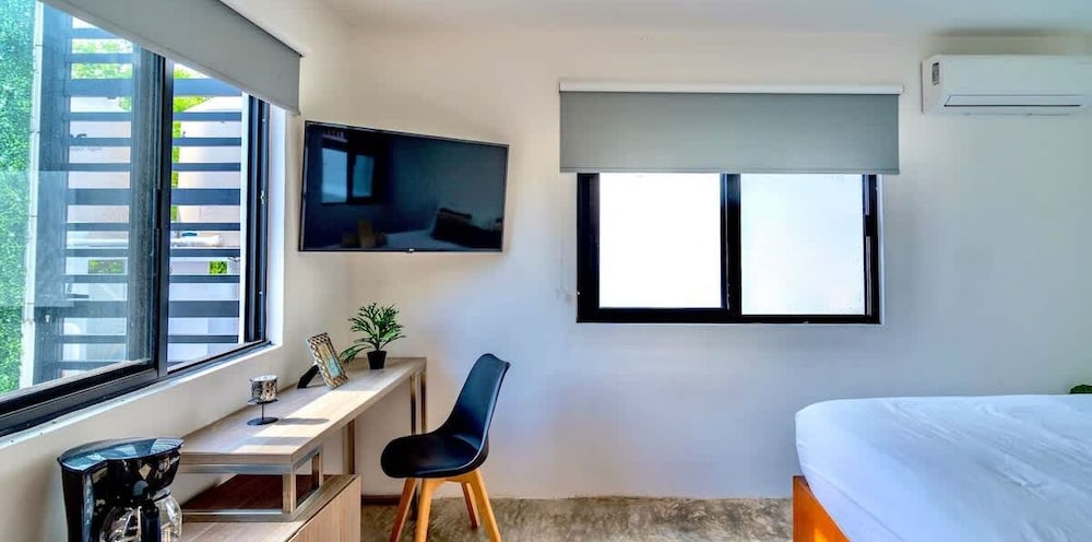 Private Room Roof Garden W/nice Pool BBQ