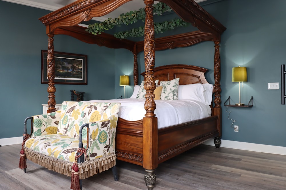 Sebring Vacations - The Roanoke Hotel - Property Image 26