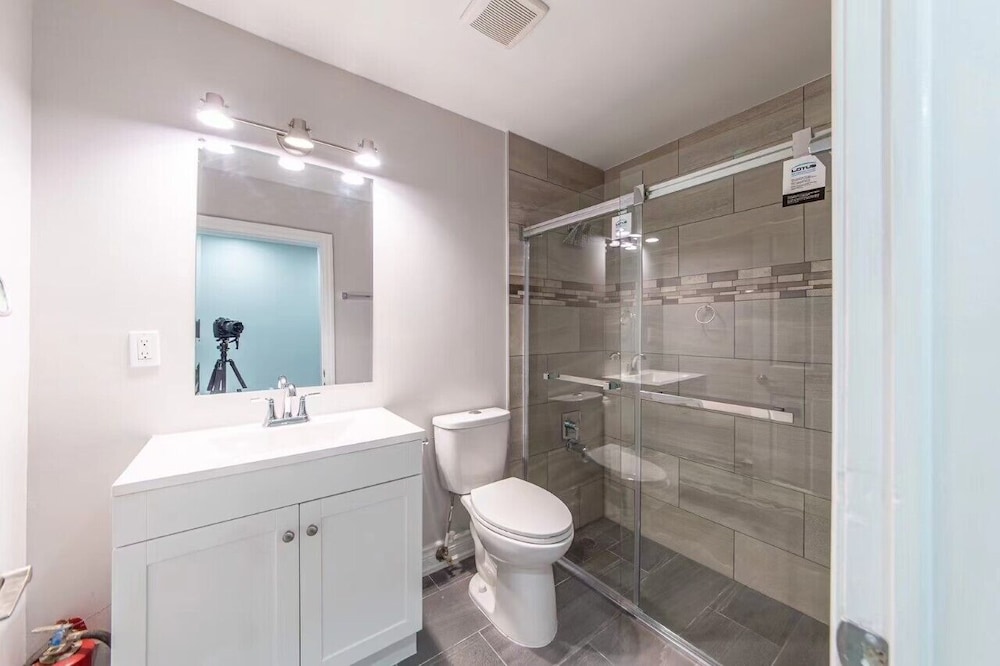 Guelph Vacations - Royal Inn and Suites at Guelph - Property Image 13