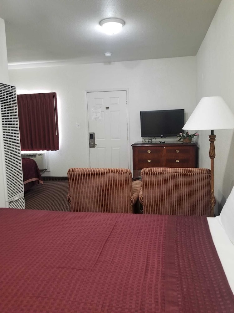 Economy Inn