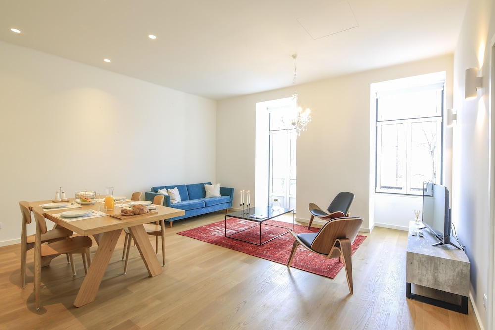 Baixa Apartments by linc