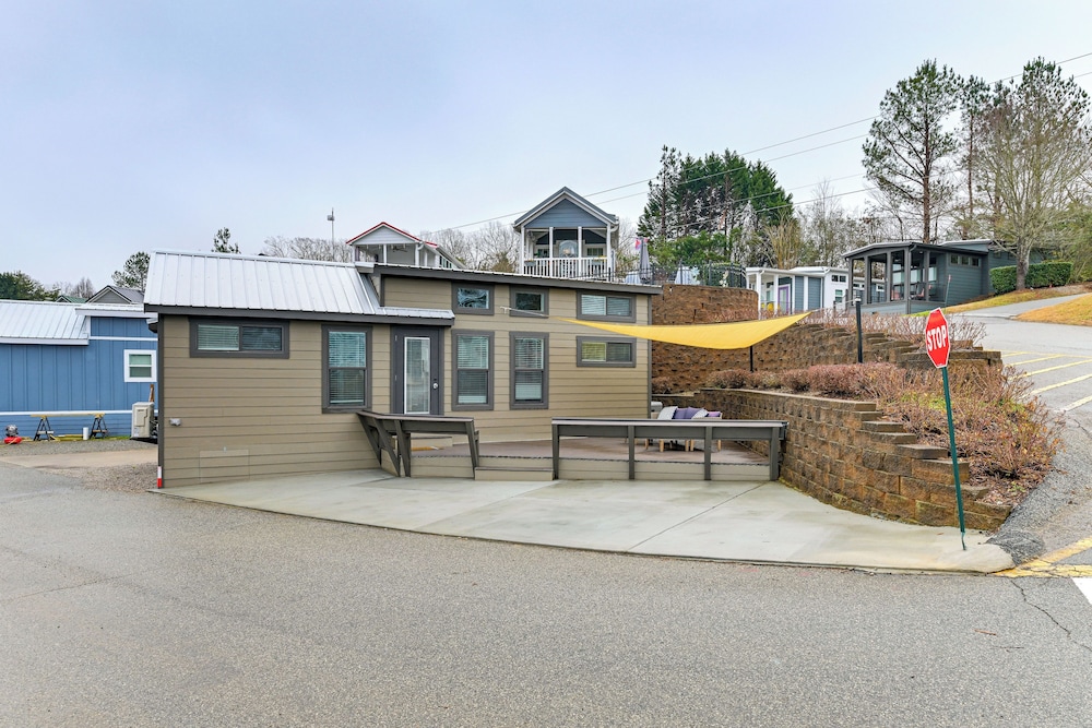 < 1 Mi to Marina: Pet-friendly Lake Norman Home!