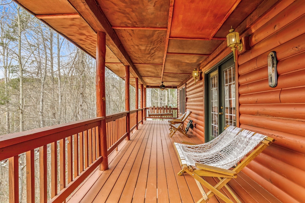 Hickory Hollow Hideaway